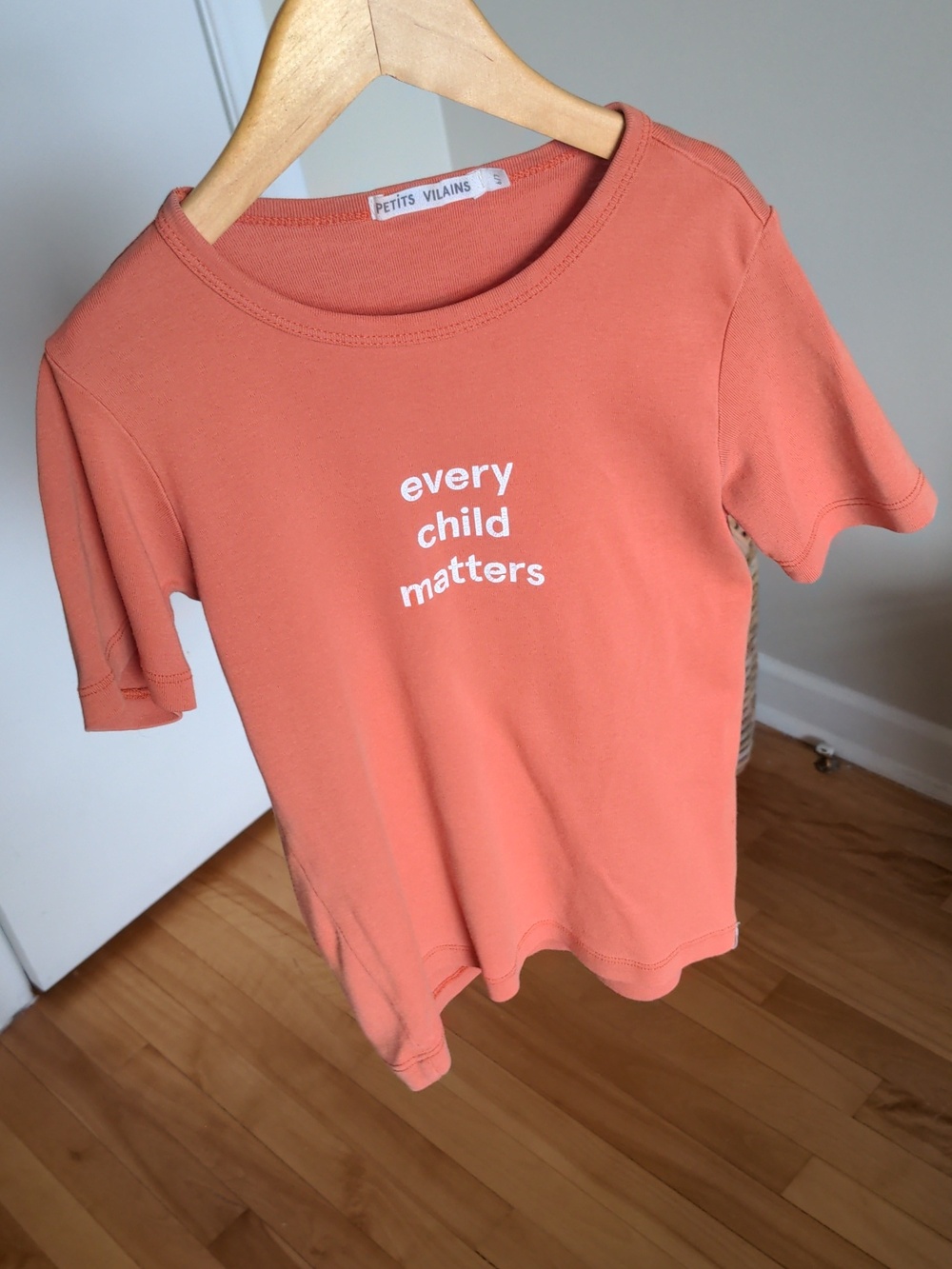 Petits Vilains 6-7 Y Every Child Matters / Orange Shirt Day, T-shirt Boys Girls